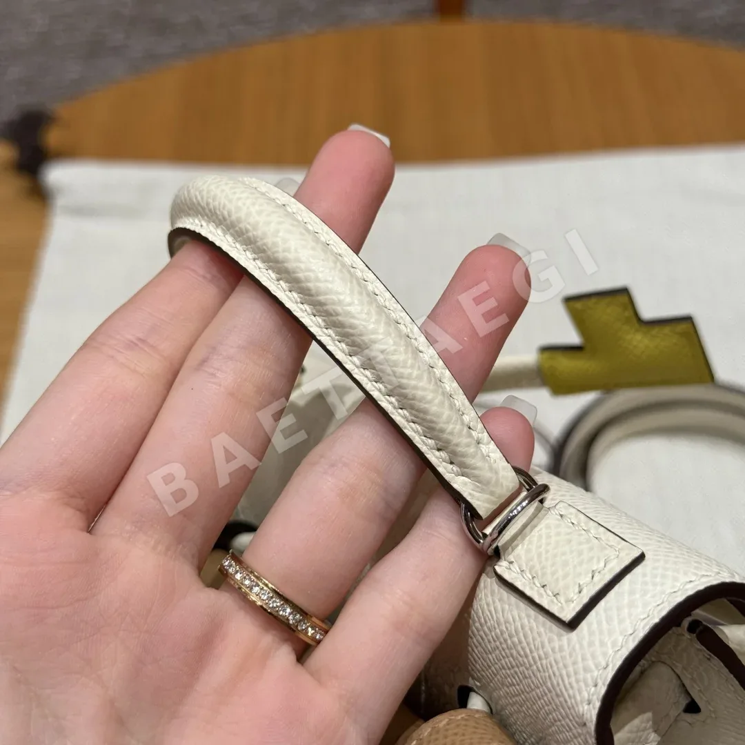에르메스 켈리돌백 크림 화이트 실버 하드웨어 가방 상세 이미지 8