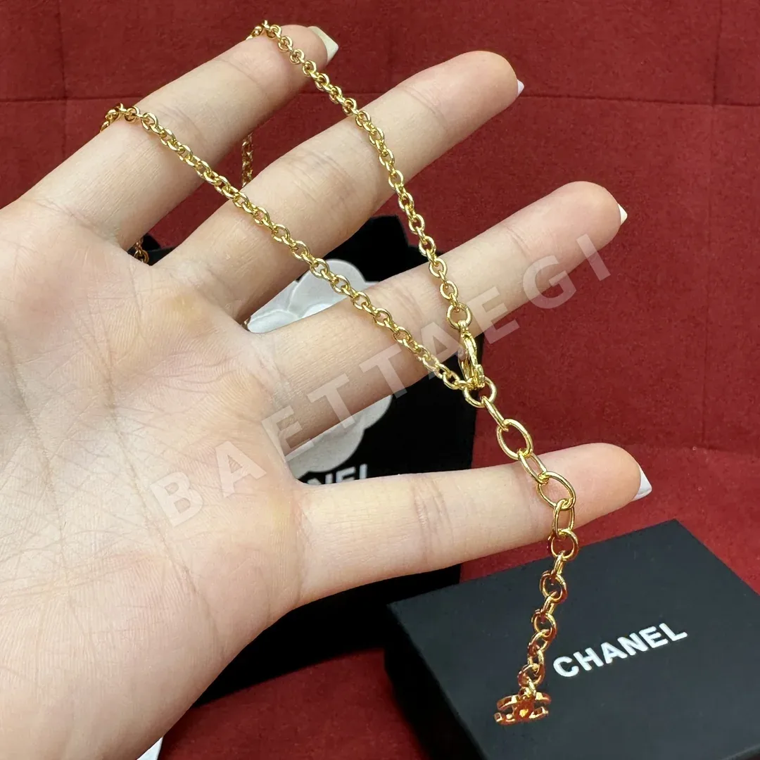 샤넬 블랙 골드 하트 목걸이 상세 이미지 4