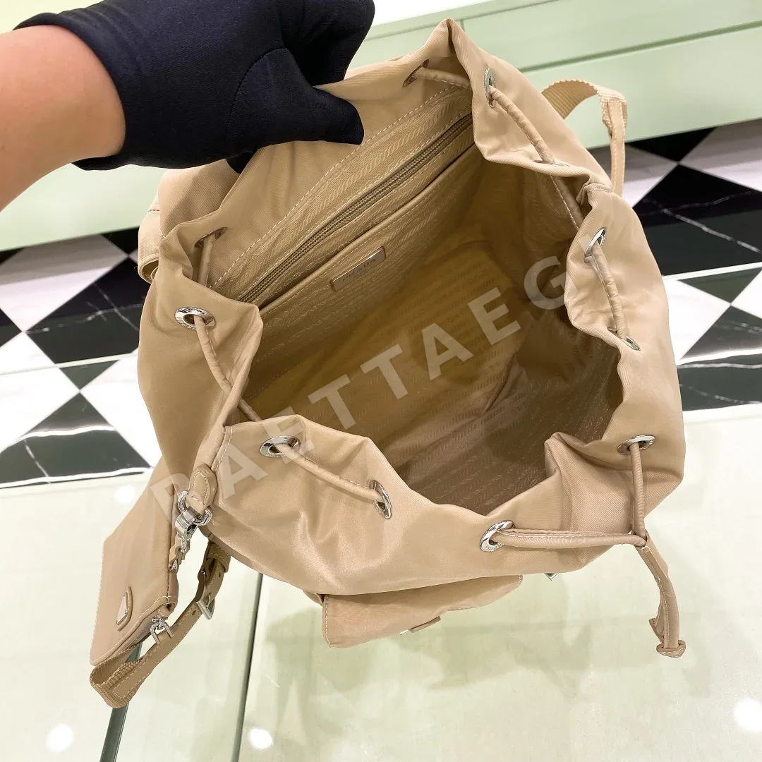 프라다 나일론 여성 백팩 1BZ811 상세 이미지 8
