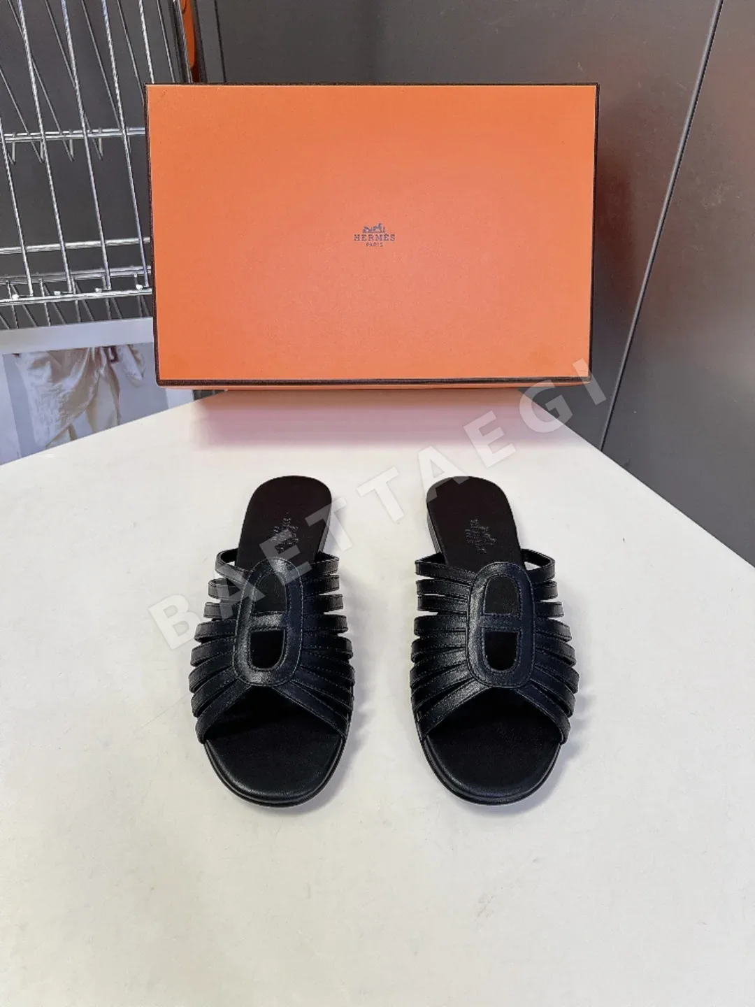 에르메스 노리아 샌들 146798