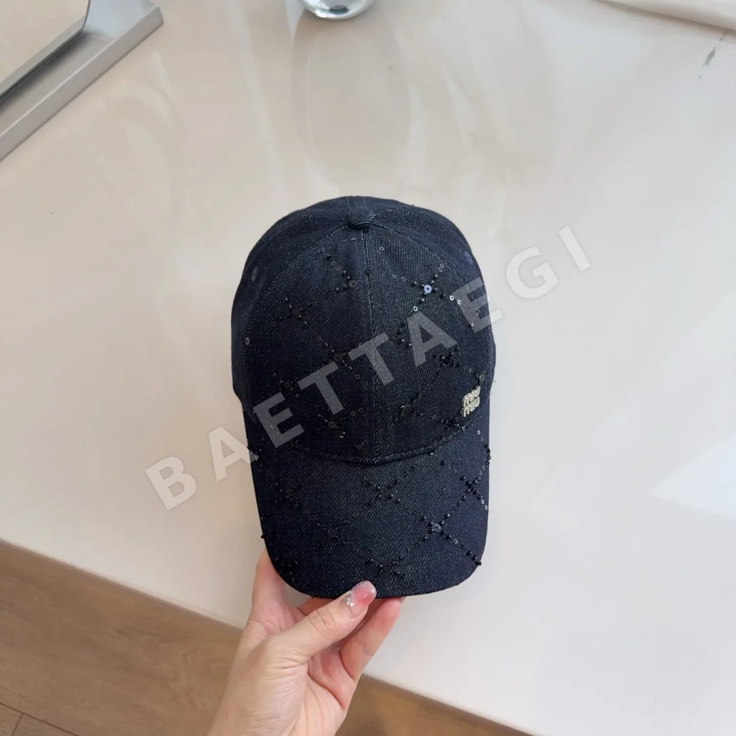 미우미우 헤비 비즈 체크 데님 야구모자 상세 이미지 9