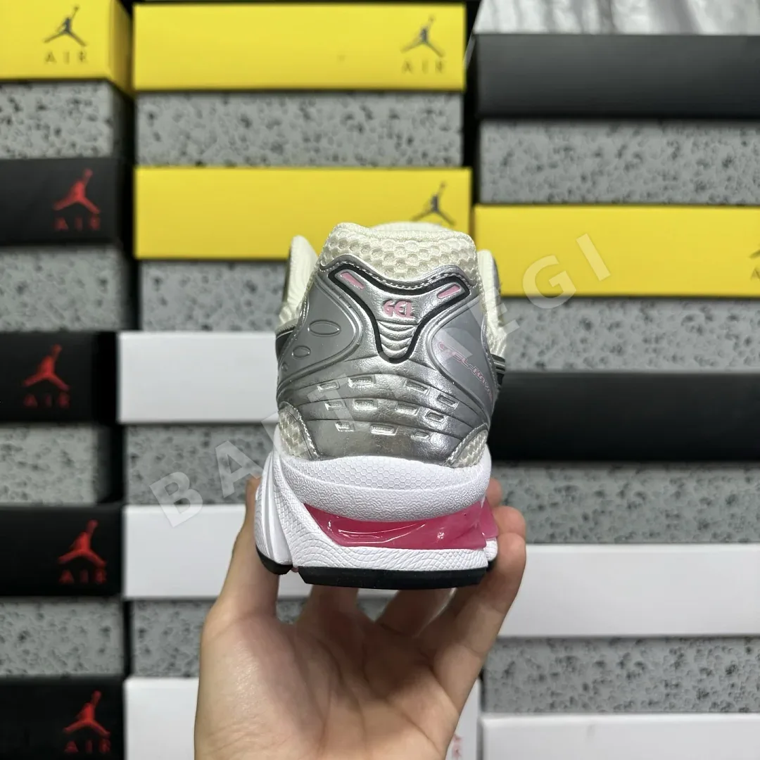 아식스 [LZ] 젤 카야노 14 1203A537-103 200564 Asics Gel-Kayano 14 Cream Sweet Pink 상세 이미지 8