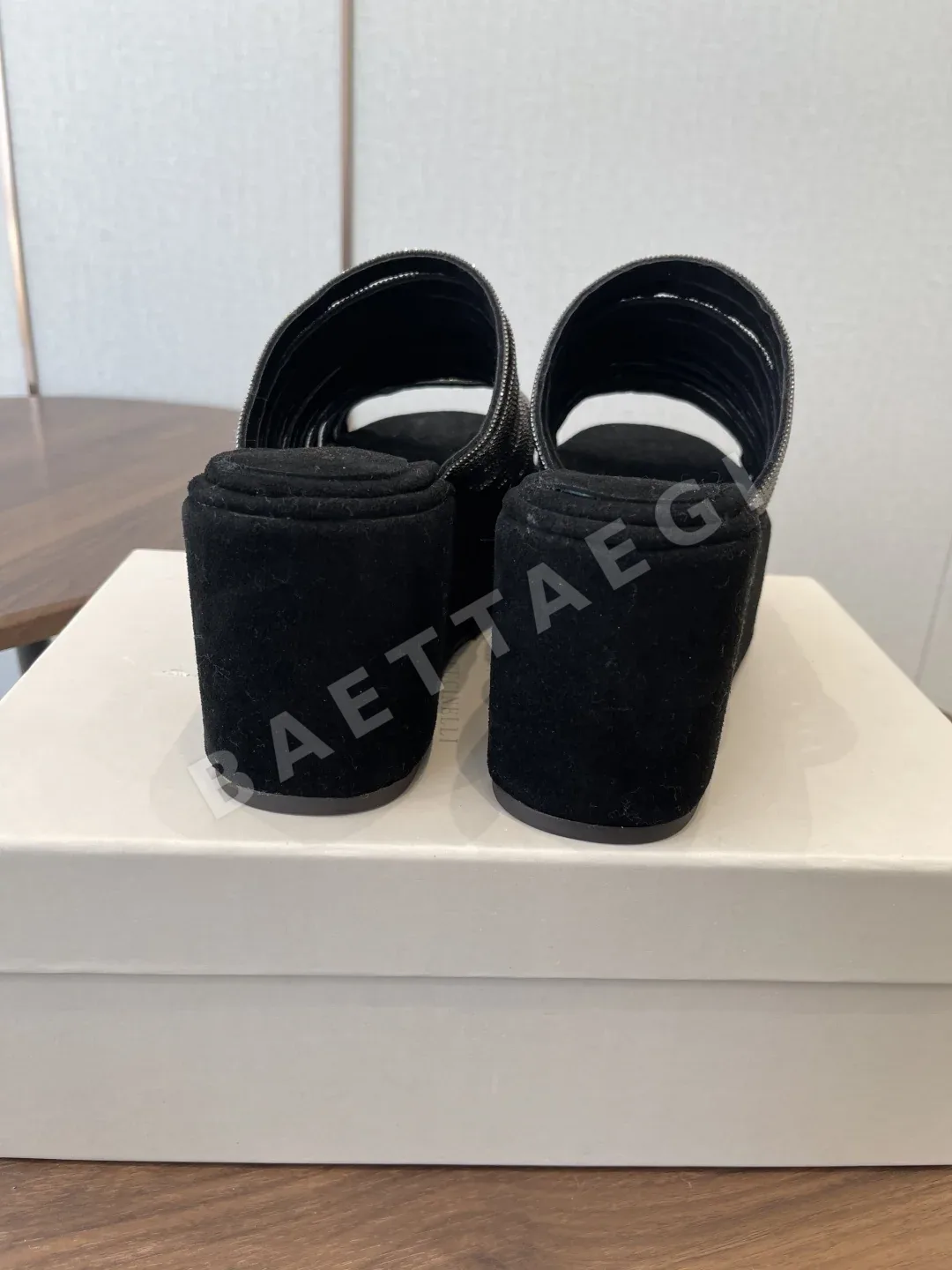 브루넬로쿠치넬리 비즈 장식 슬리퍼 샌들 상세 이미지 9