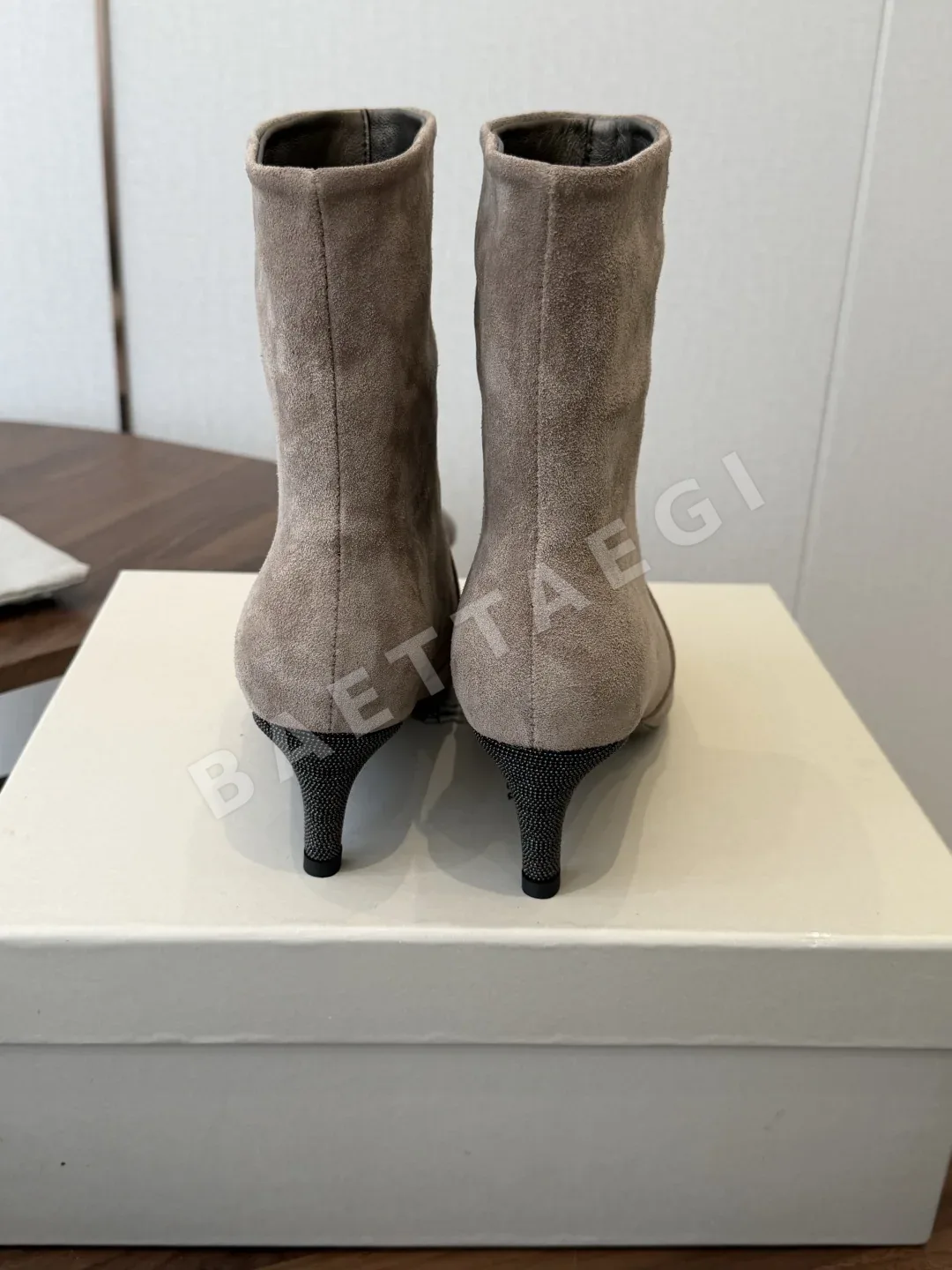 브루넬로쿠치넬리 스틸레토 힐 미드카프 부츠 상세 이미지 8
