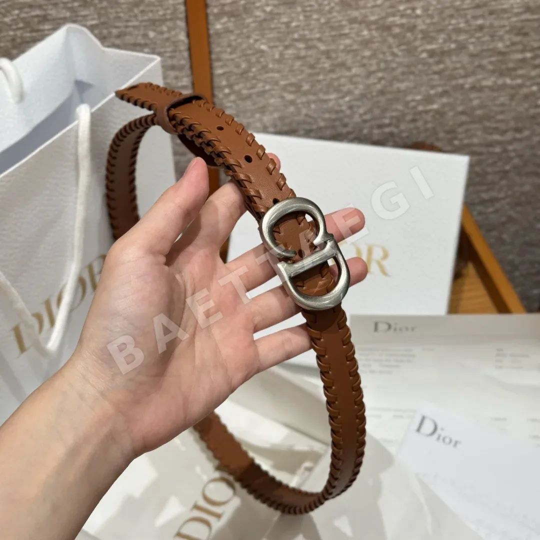 디올 마론 소가죽 말안장 벨트 상세 이미지 3
