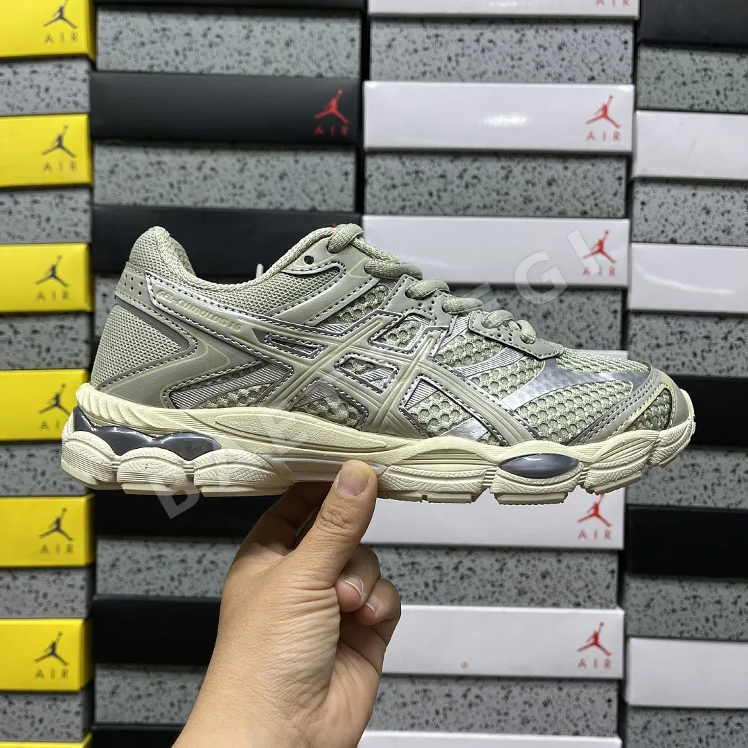 아식스 [WZ] 젤 큐뮬러스 16 1203A733-300 200409 Asics Gel-Cumulus 16 Dried Leaf Green 상세 이미지 2