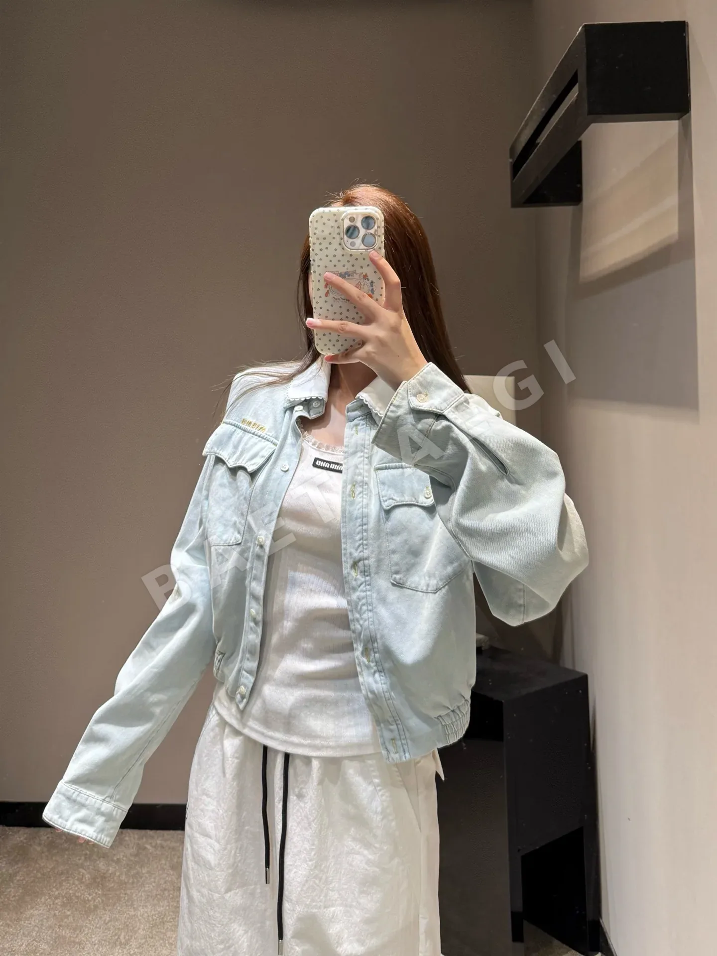 미우미우 레이스 피터팬 카라 크롭 데님 자켓 상세 이미지 9