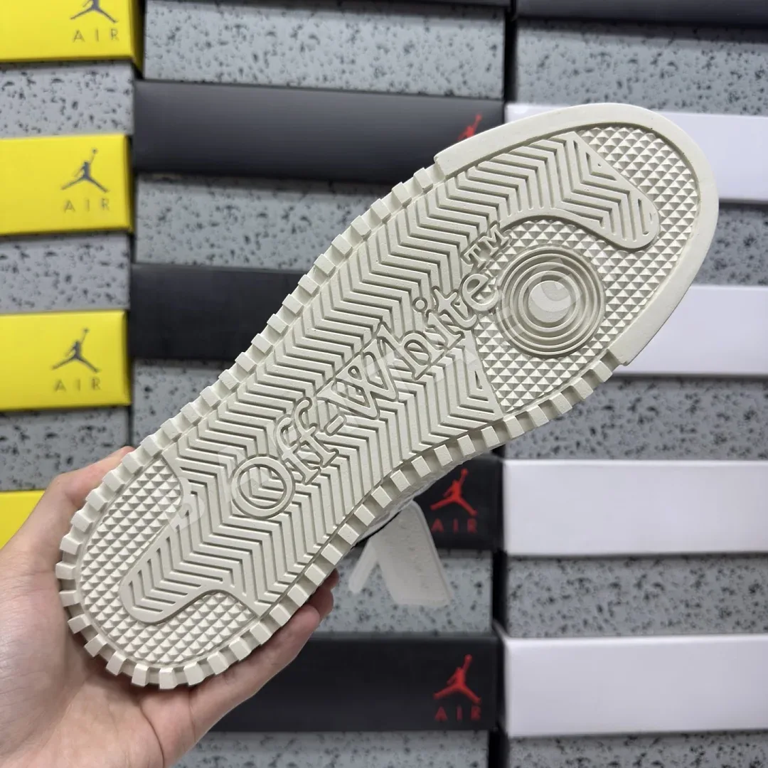 오프화이트 3.0 오프 코트 로우 블랙 화이트 202493 Off White 3.0 Off Court Low 상세 이미지 8
