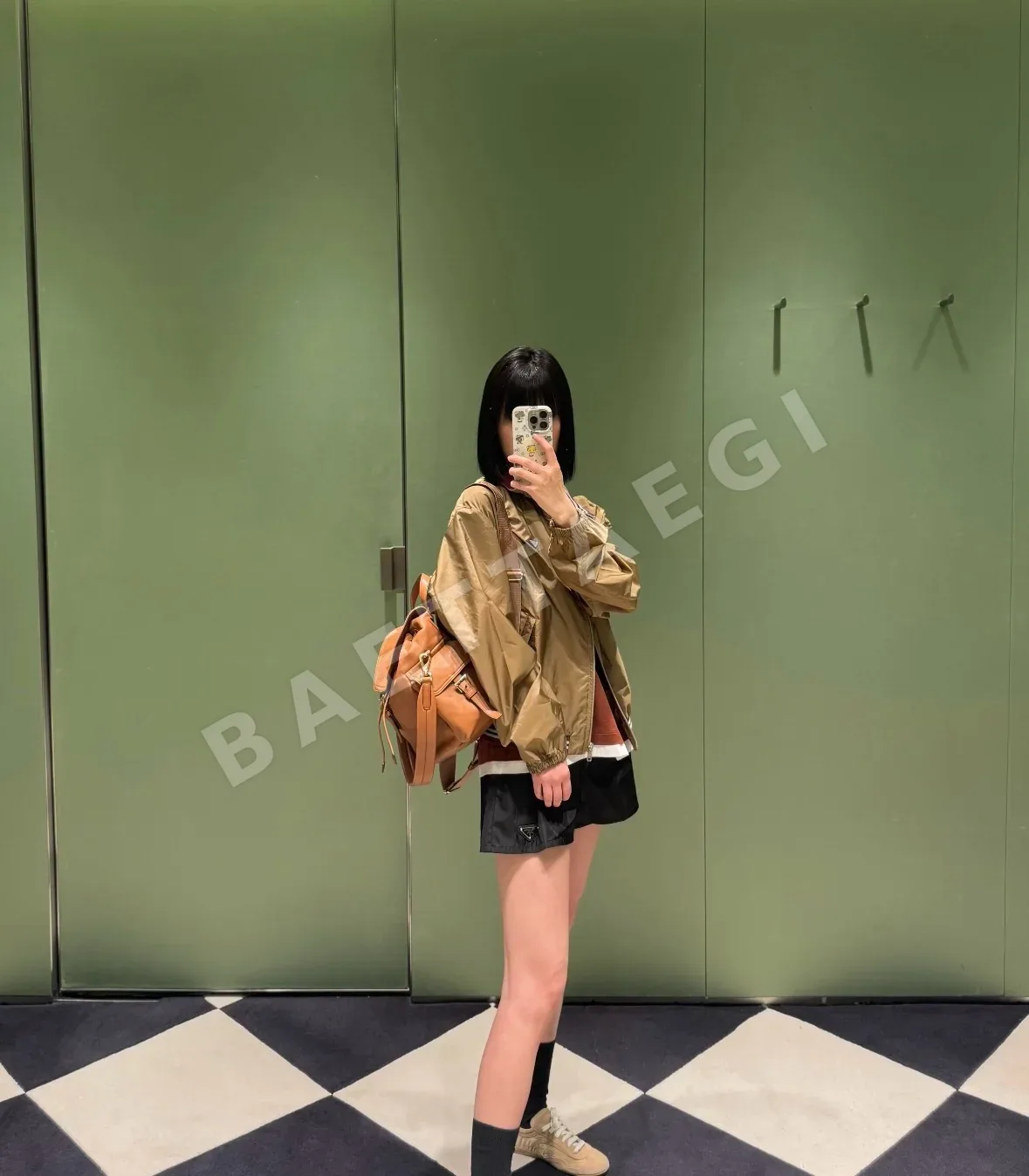 미우미우 카키 워크웨어 재킷 세트 상세 이미지 9