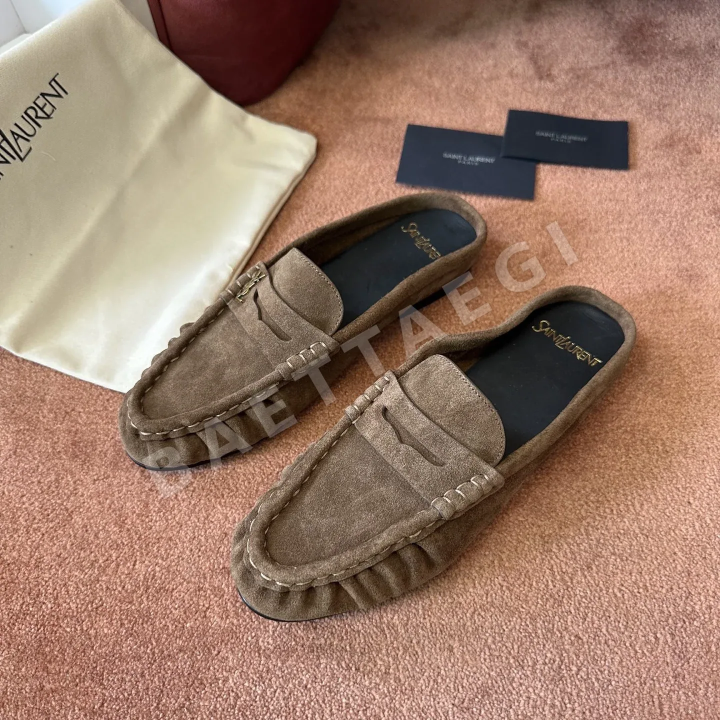 생로랑 YSL 장어 가죽 스웨이드 뮬 상세 이미지 2