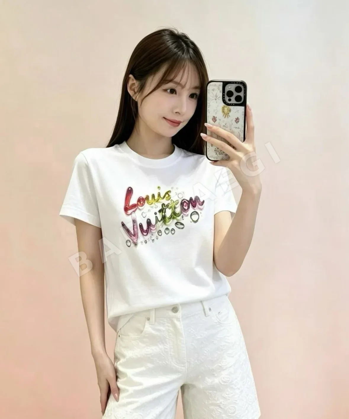 루이비통 여성 그라데이션 반팔 티셔츠 상세 이미지 3