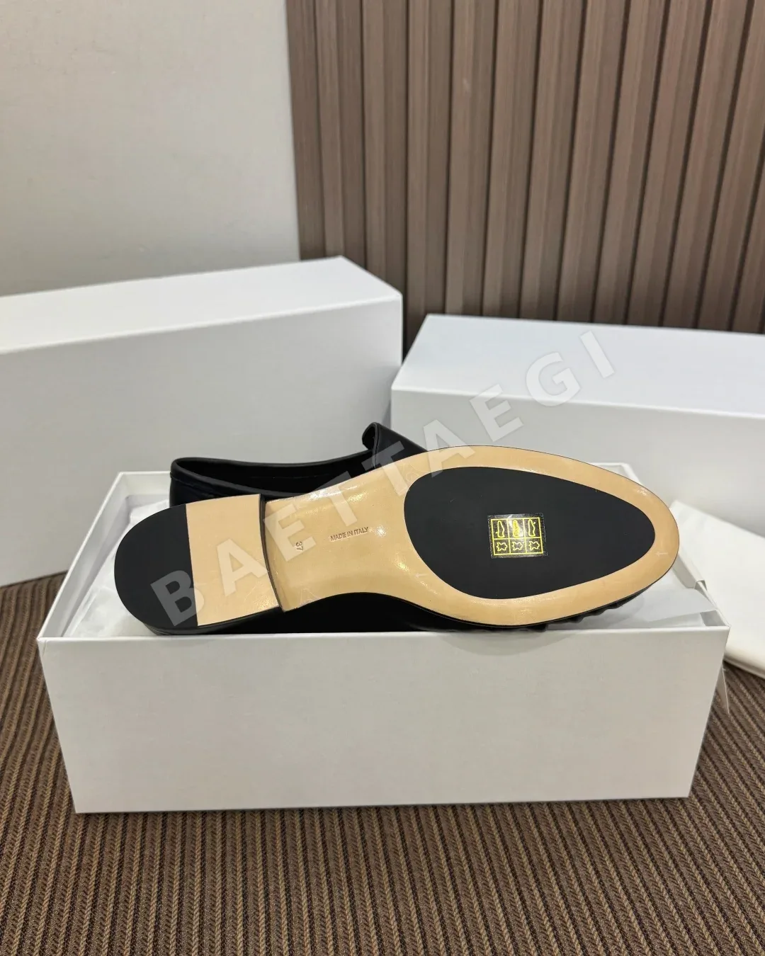 더로우 로퍼 가죽 플리츠 디테일 상세 이미지 9
