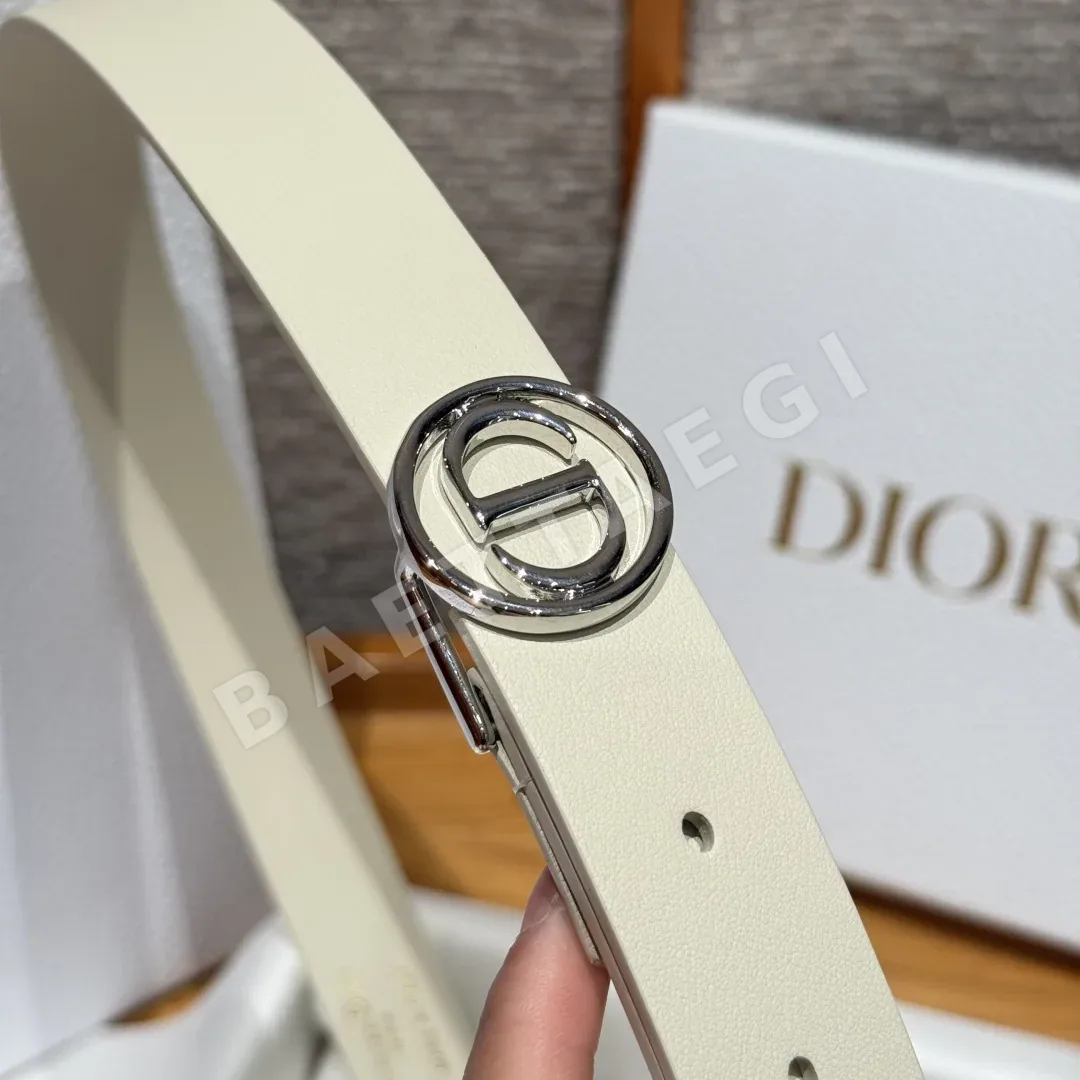 디올 소가죽 CD 버클 벨트 상세 이미지 5