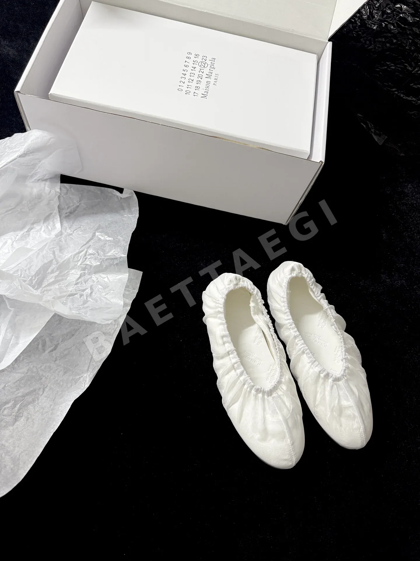 마르지엘라 주름 장식 발레 플랫 42293