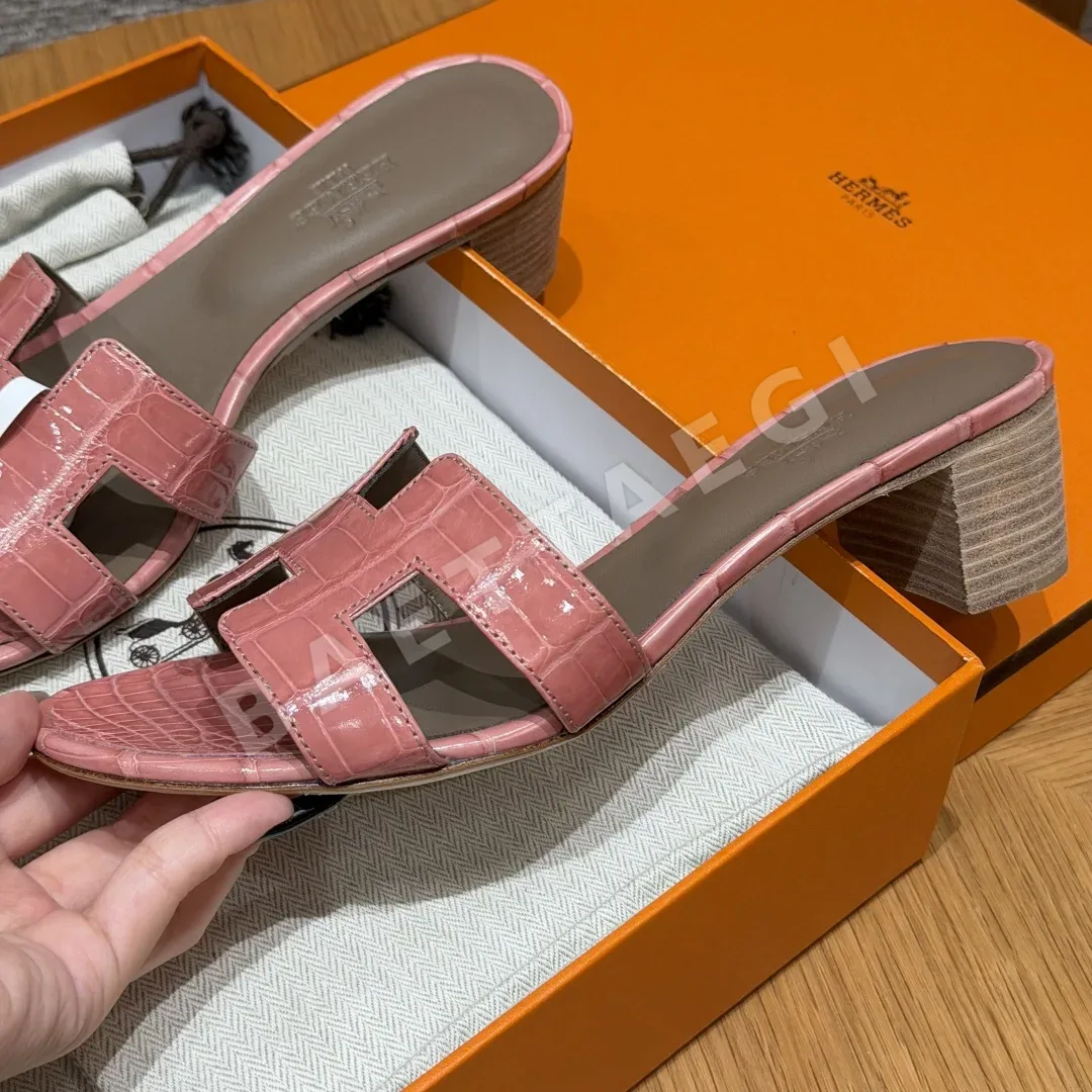 에르메스 오아시스 샌들 밀크쉐이크파우더 가죽 클래식한 H형 상세 이미지 3
