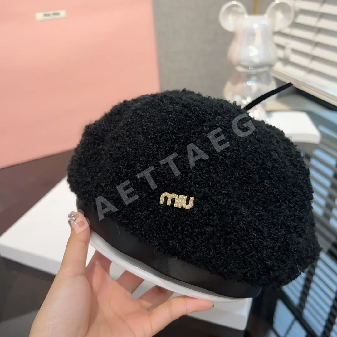 미우미우 모자 79412 Miu Miu Cap 상세 이미지 4