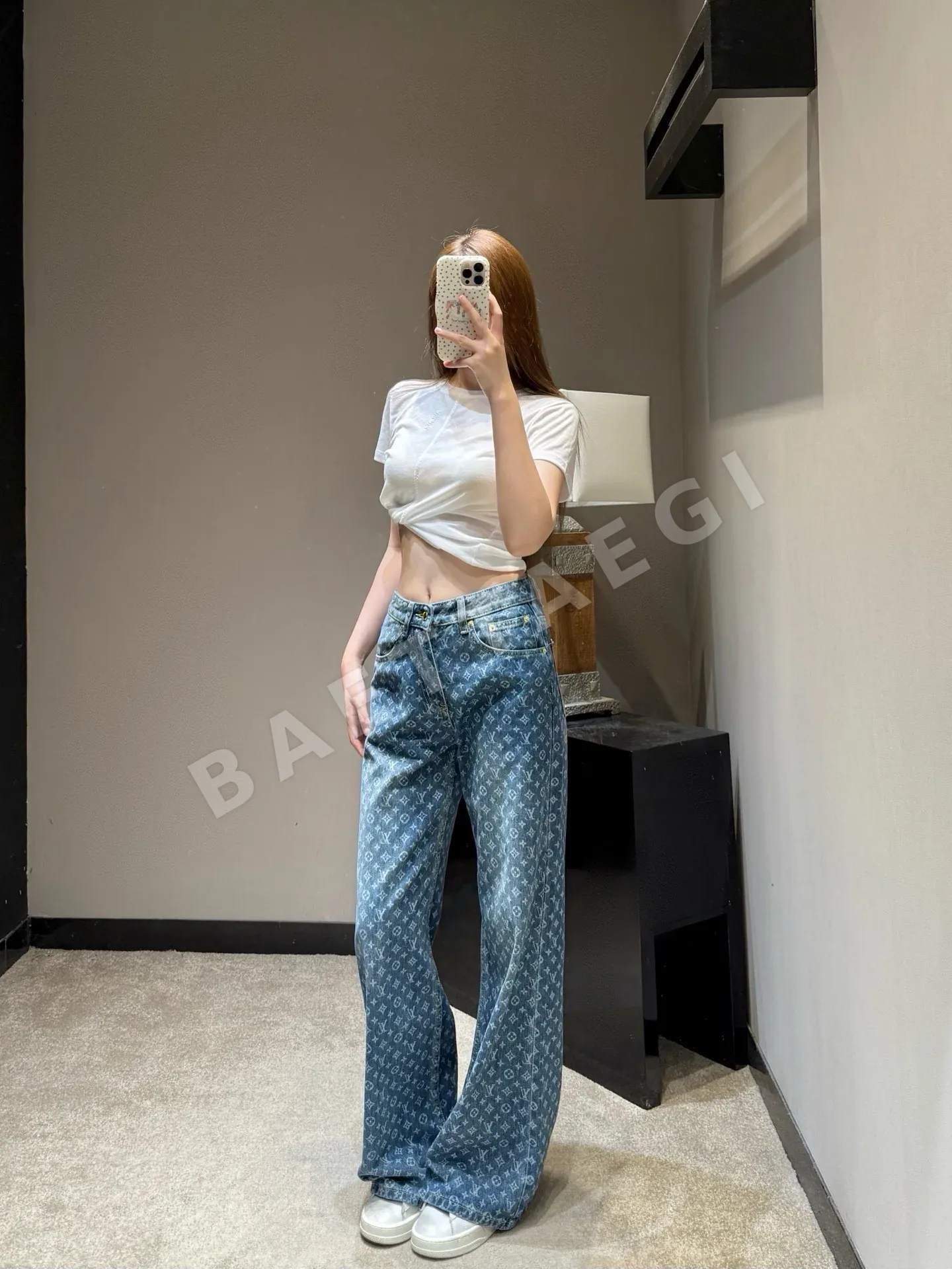 루이비통 모노그램 와이드 레그 데님 바지 상세 이미지 9
