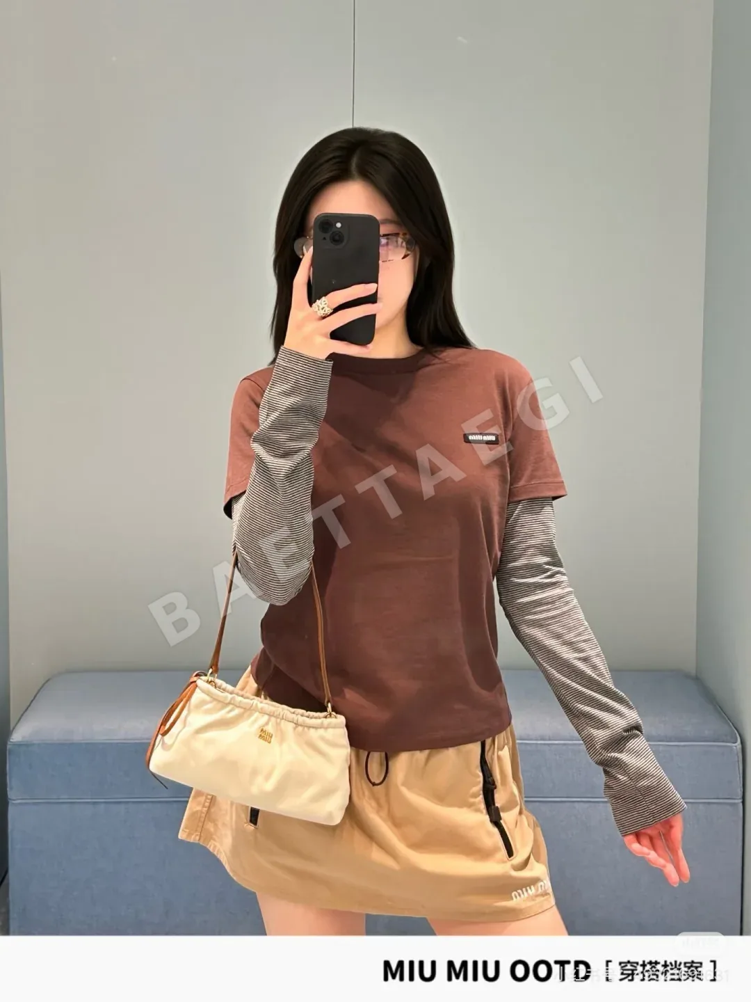 미우미우 카키 컬러 스탠드카라 긴팔 재킷 상세 이미지 4