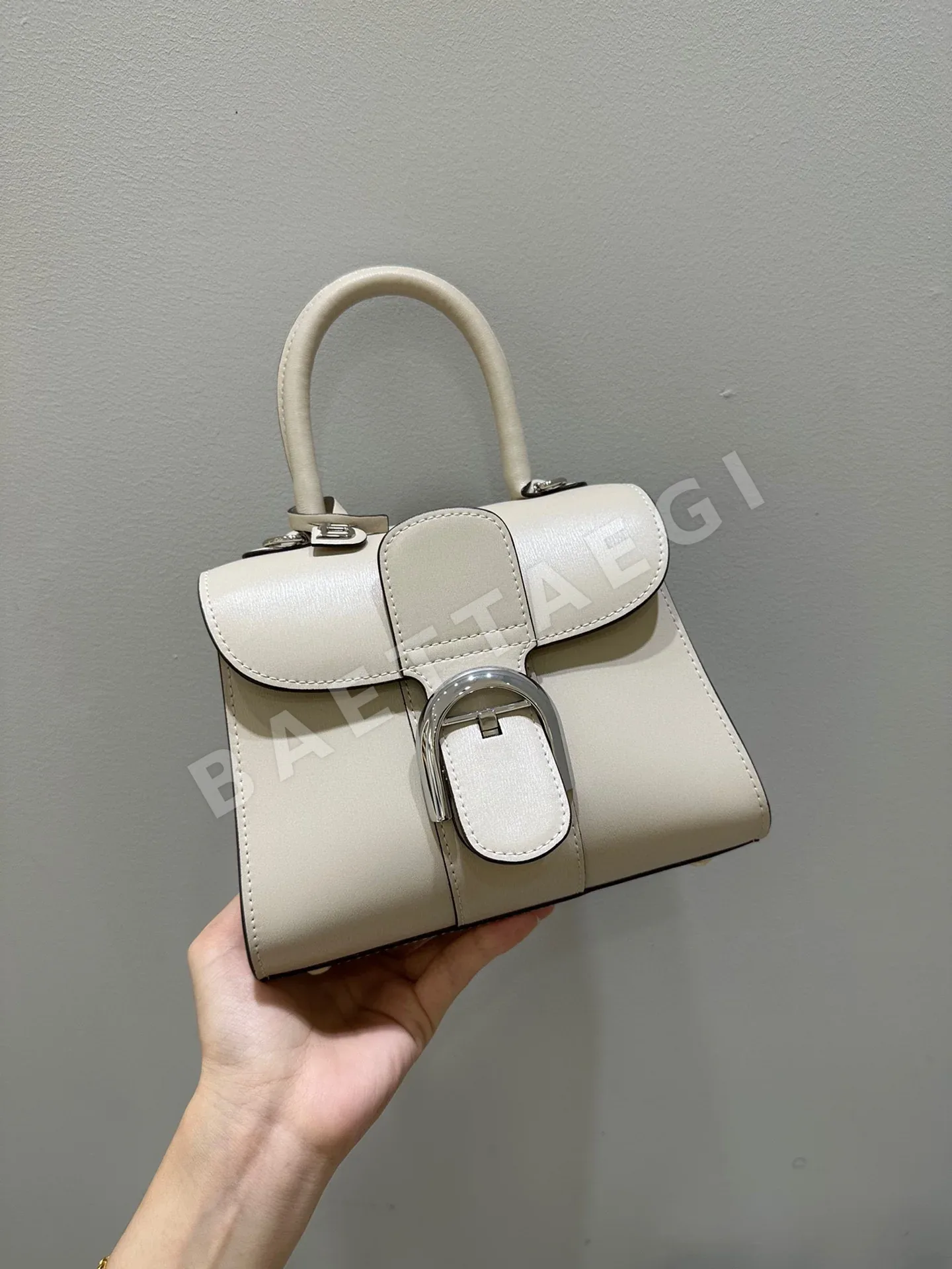 델보 더블 링 브릴리언트 박스 램스킨 숄더백 191156