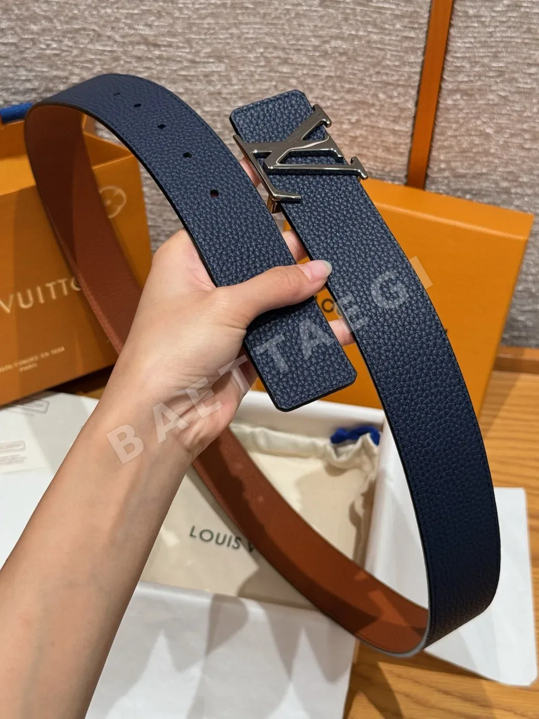 루이비통 JD350 타우릴론 리버시블 40mm 벨트 상세 이미지 5