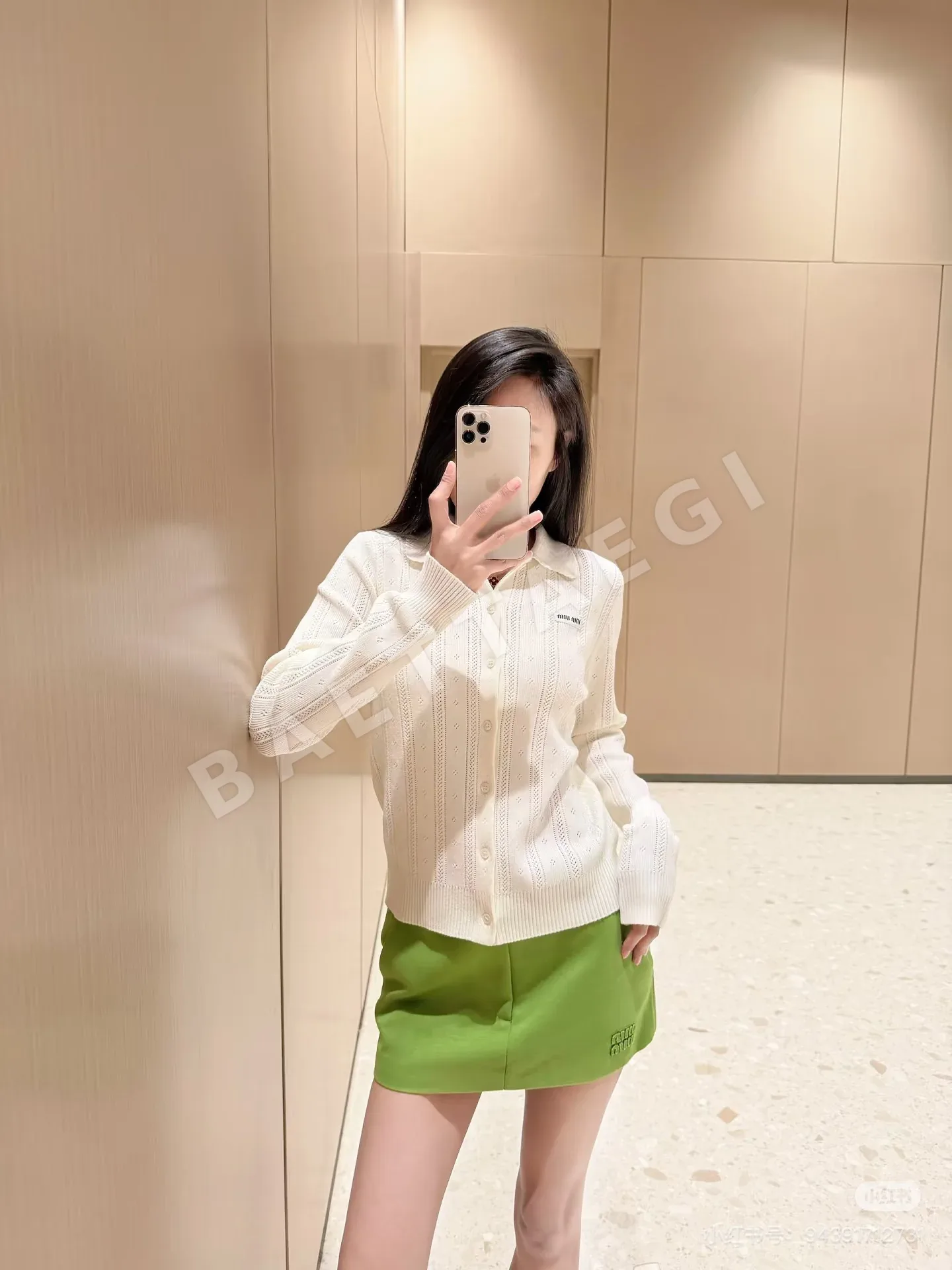 미우미우 캐시미어 폴로카라 가디건 상세 이미지 8