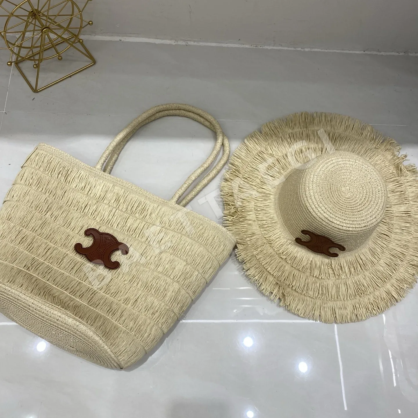 셀린느 모자 상세 이미지 2
