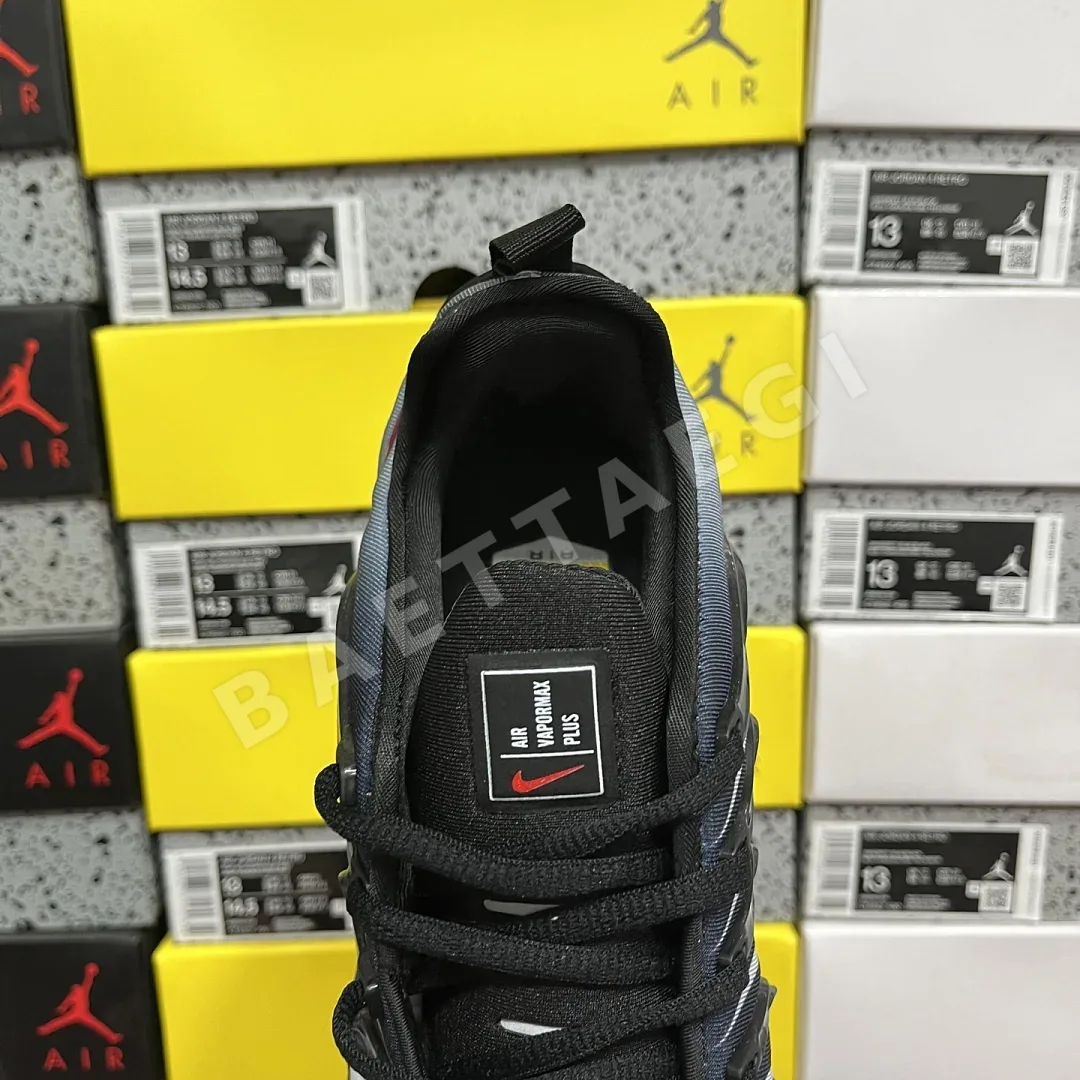 나이키 [OT] 에어 베이퍼맥스 플러스 블랙 그레이 레드 AQ8632-001 201579 Nike Air VaporMax Plus Shark 상세 이미지 6