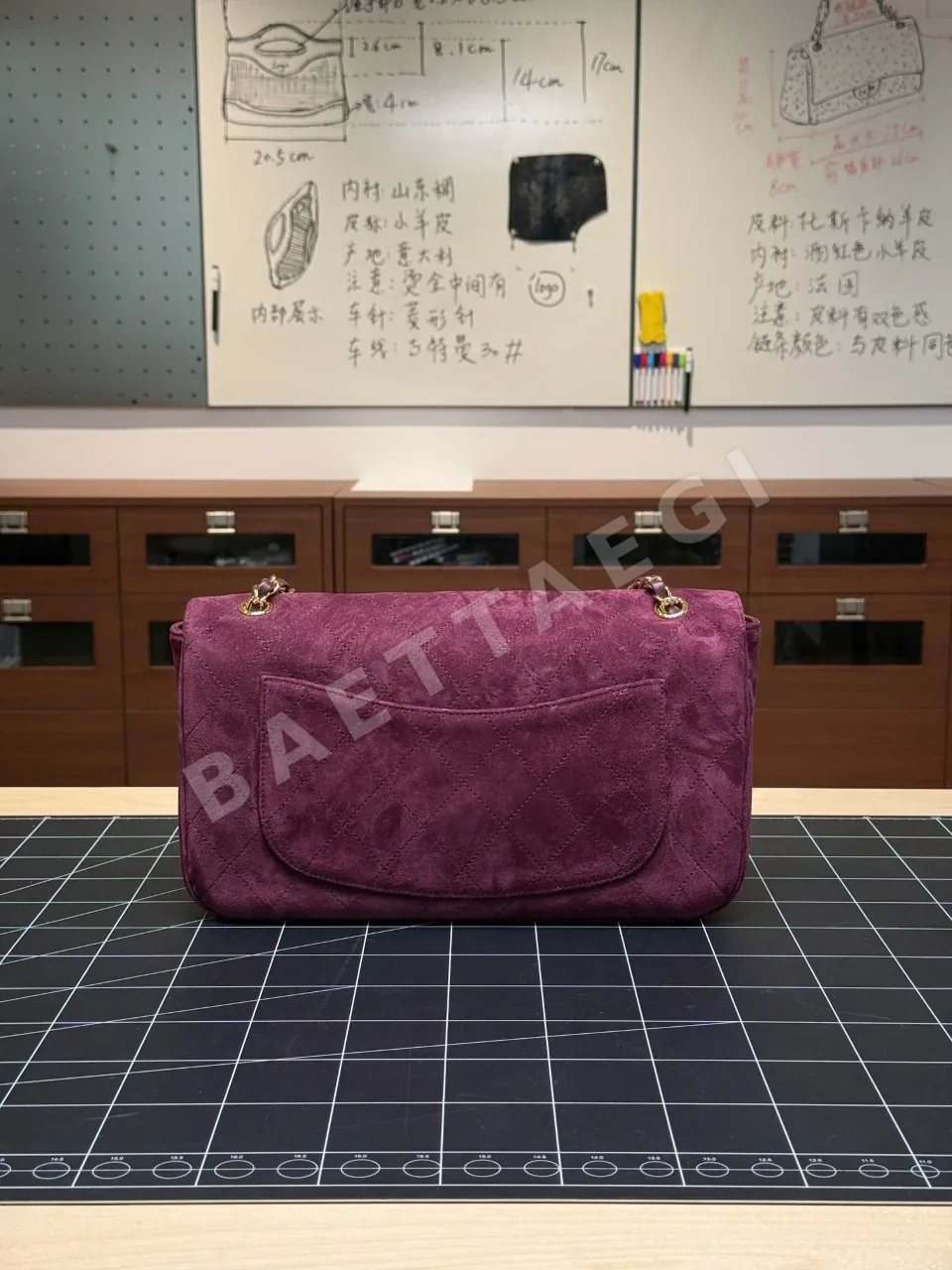 샤넬 26b 스몰 마우스캡 디아 플럼 레드 가방 상세 이미지 2