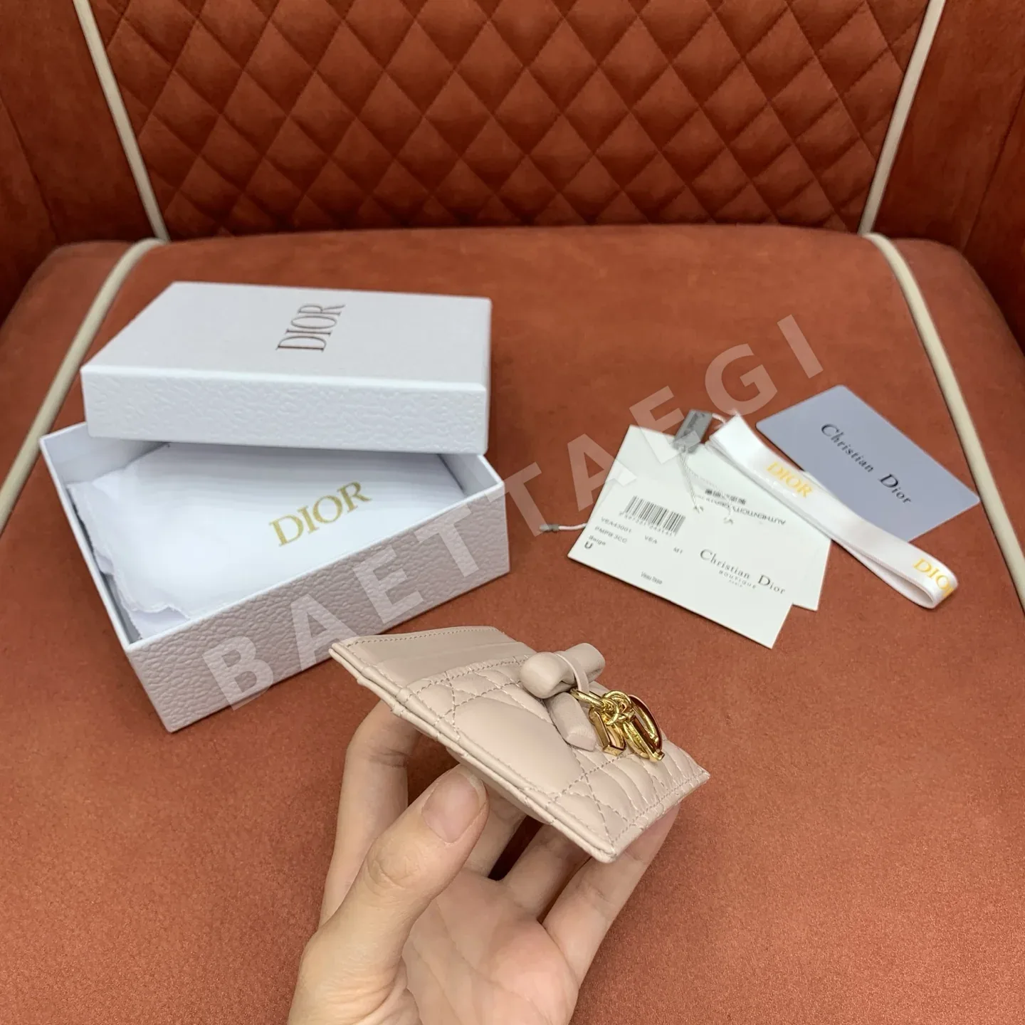 디올 리본 메탈 장식 램스킨 카드 지갑 상세 이미지 5