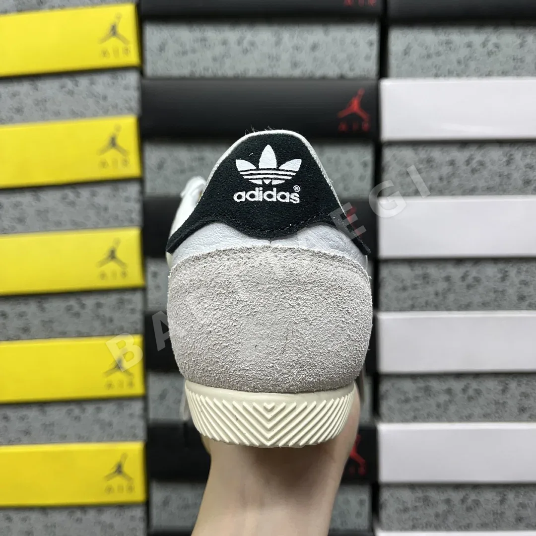 아디다스 [GOD] 재팬 IH5489 200845 Adidas Japan Cloud White Black 상세 이미지 6