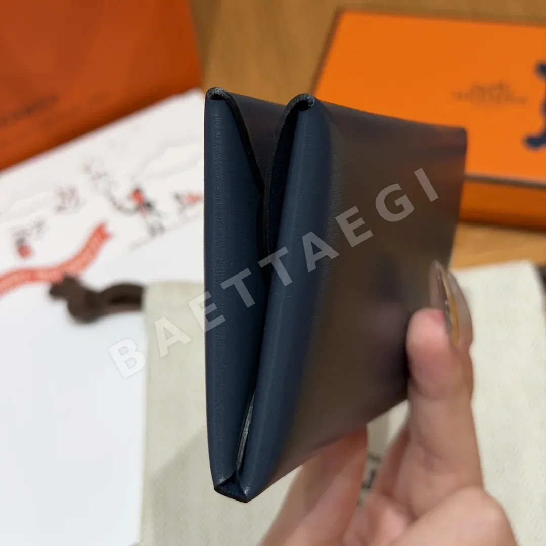 에르메스 칼바듀오 실버 장식 프루시안 블루 지갑 상세 이미지 2