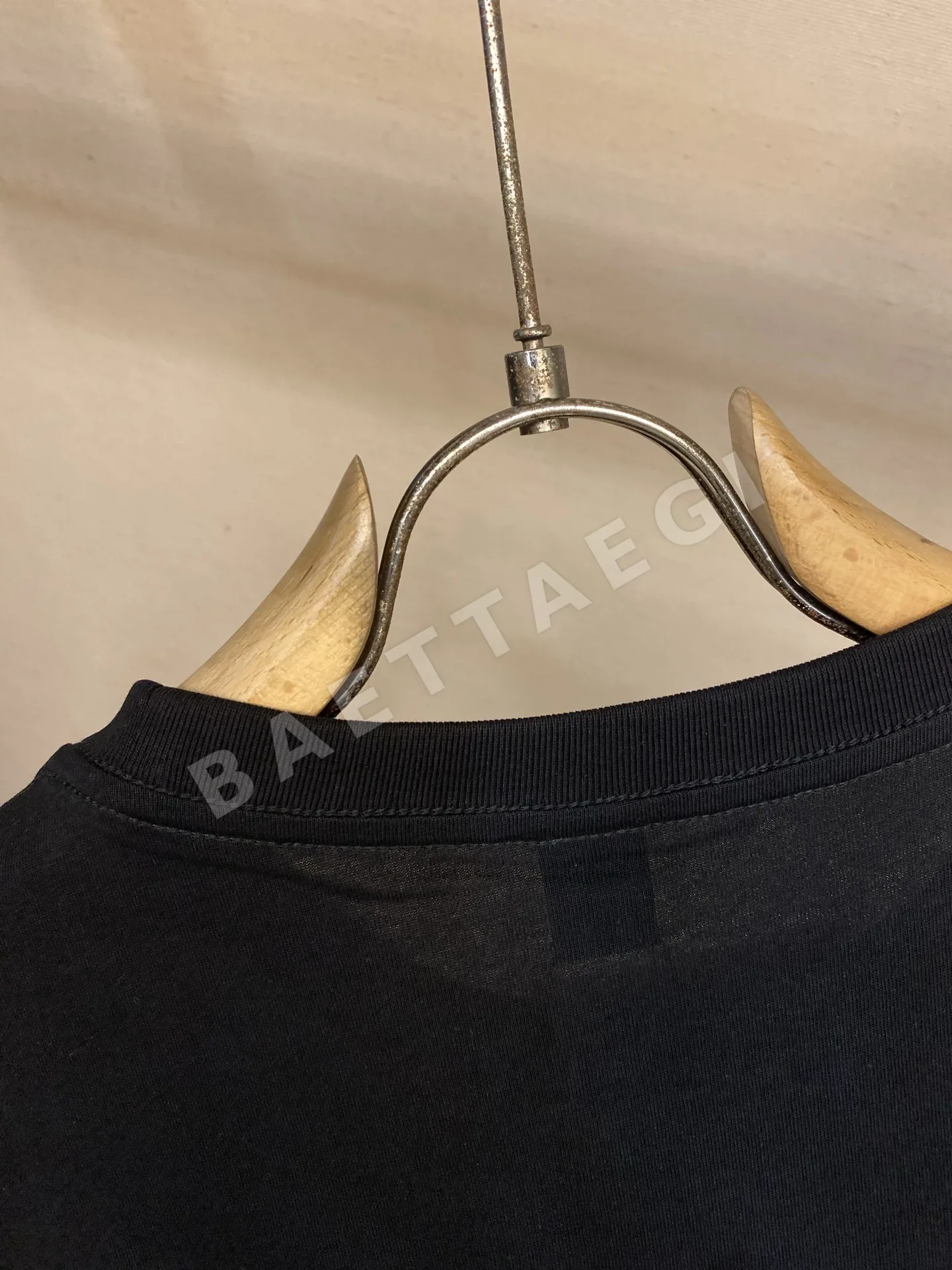벨루티 크루넥 로고 레더 엠블럼 코튼 반팔 티셔츠 상세 이미지 9