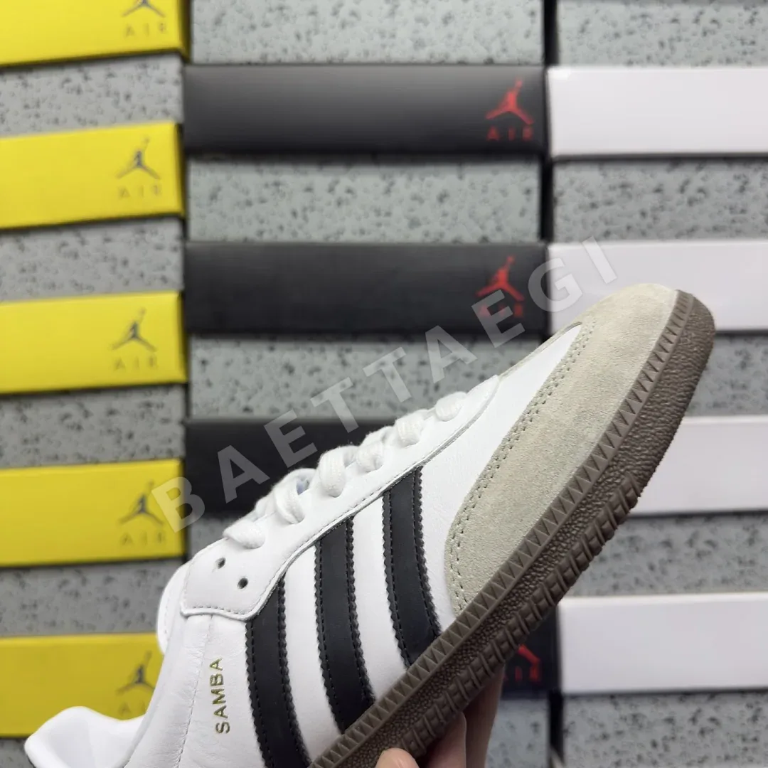 아디다스 [GOD] 삼바 OG B75806 200815 Adidas Samba OG Cloud White Core Black 상세 이미지 3