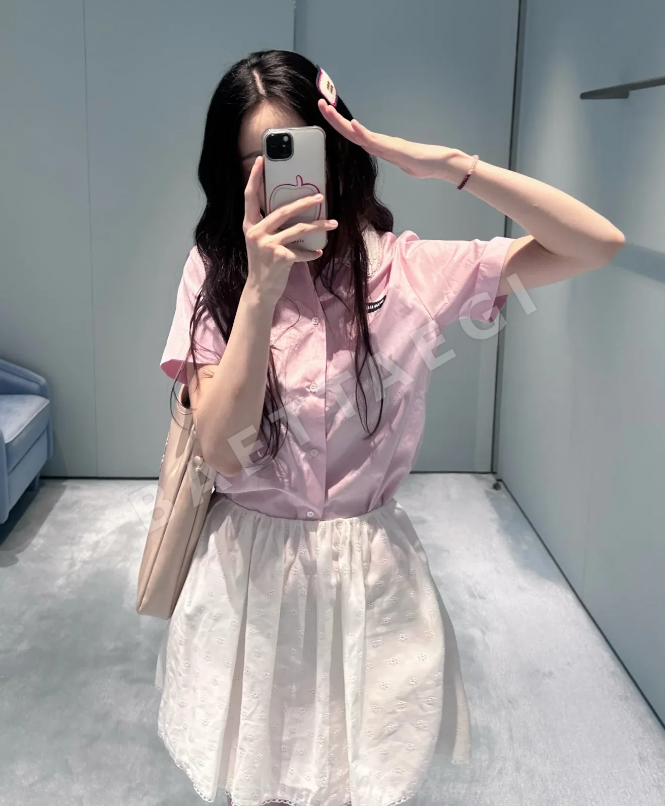 미우미우 화이트 자수 미디 원피스 101544