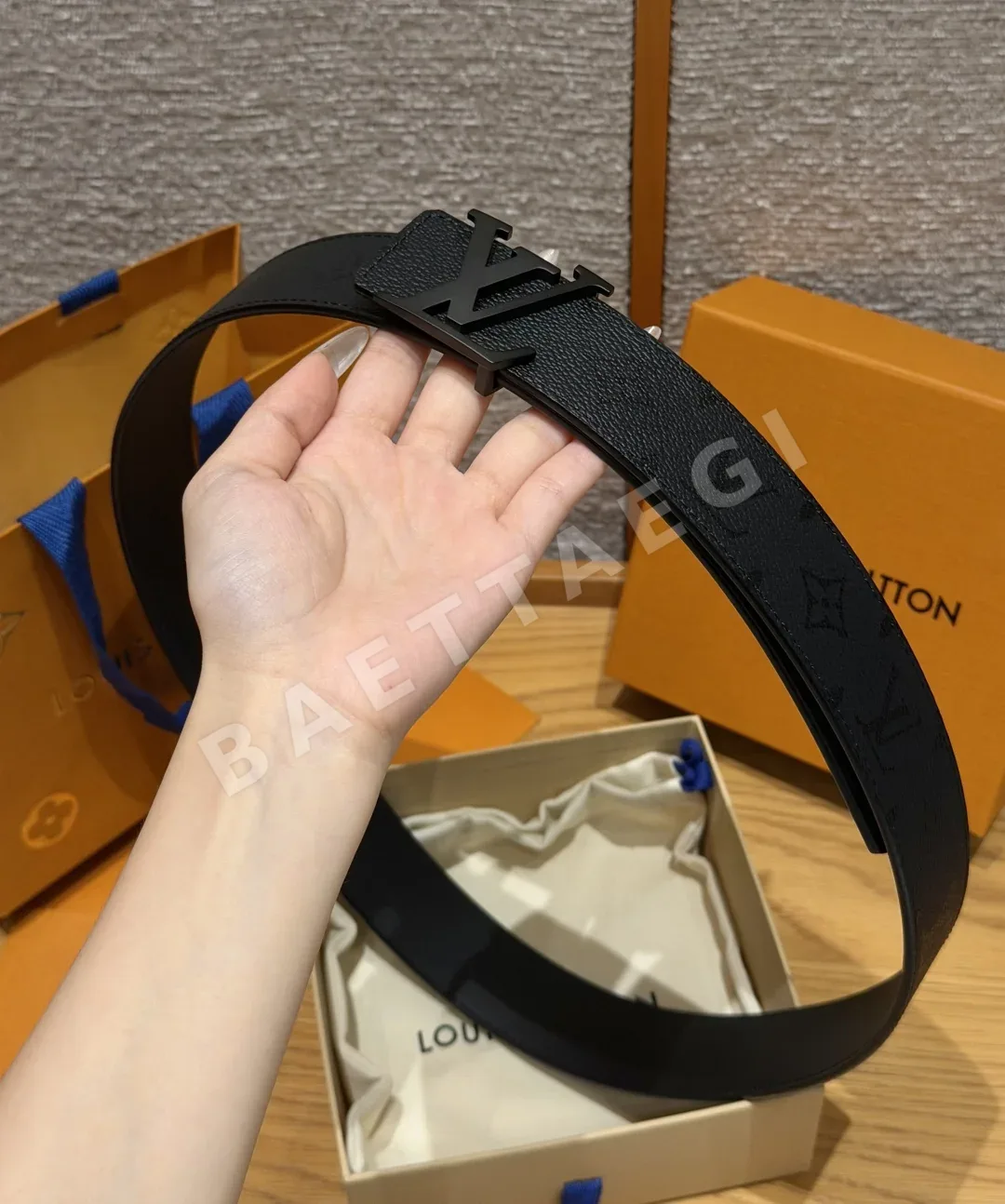 루이비통 디멘션 40mm 리버시블 벨트 상세 이미지 4