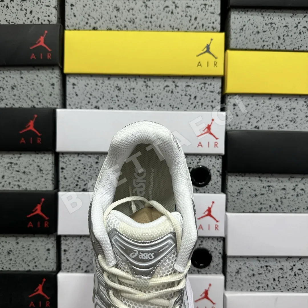 아식스 [LZ] 젤 카야노 14 1201A457-100 200584 Asics Gel-Kayano 14 JJJJound Silver White 상세 이미지 3