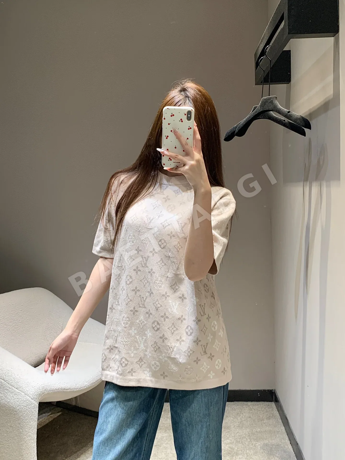 루이비통 모노그램 자카드 오버핏 반팔 니트 탑 상세 이미지 7