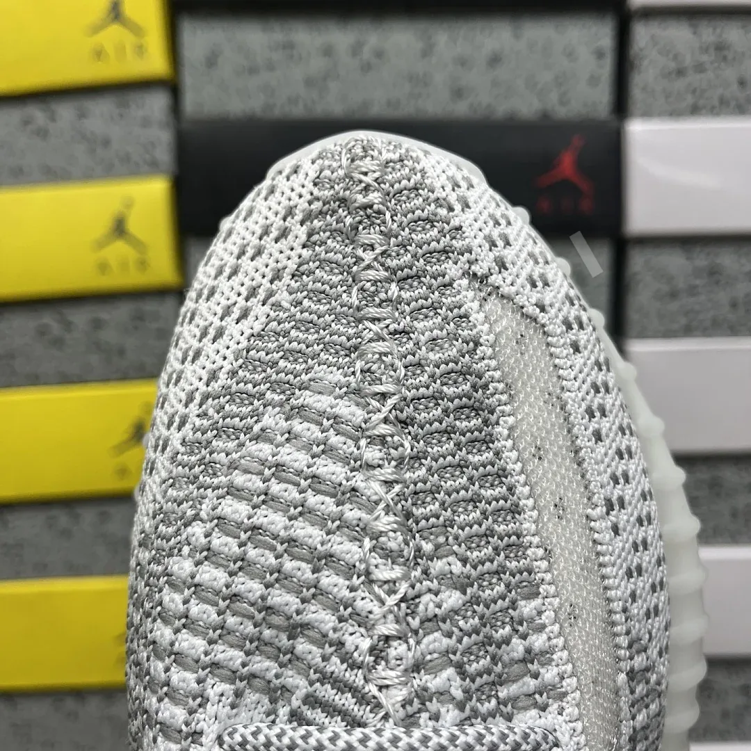 아디다스 [R] 이지 부스트 350 V2 EF2905 200725 Adidas Yeezy Boost 350 V2 상세 이미지 4