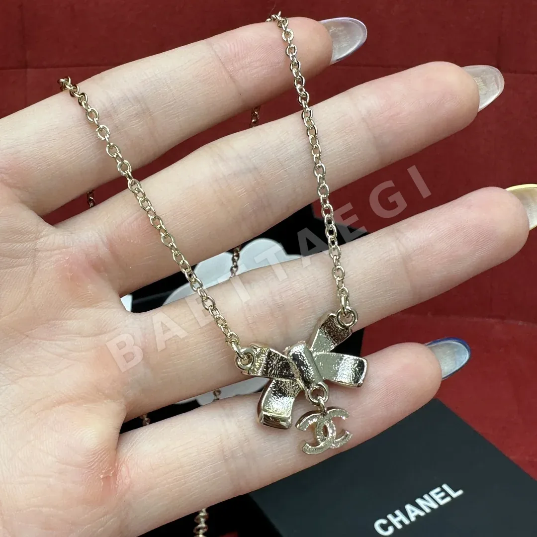 샤넬 블랙 리본 라인스톤 목걸이 상세 이미지 3