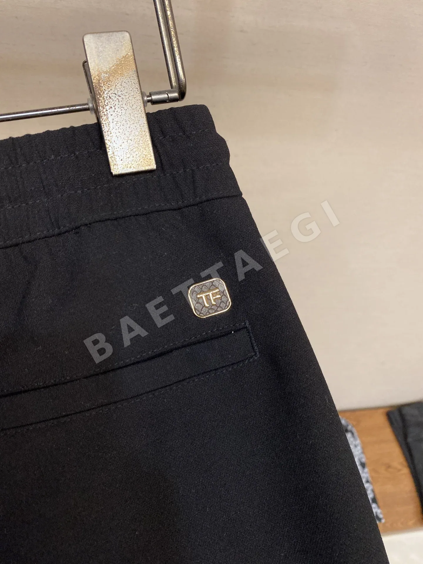 톰포드 남성 캐주얼 바지 상세 이미지 8