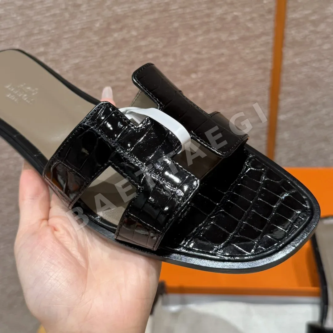 에르메스 오란 샌들 black alligatore H 컷아웃 상세 이미지 2