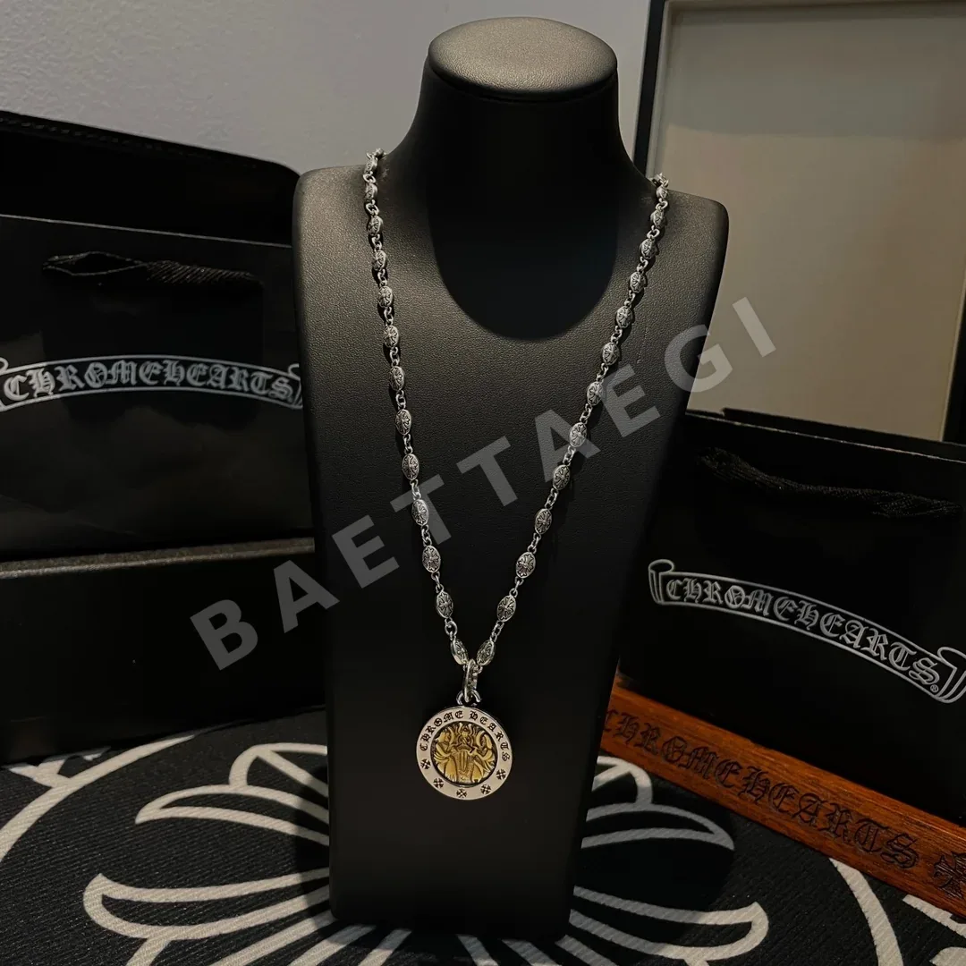 크롬하츠 성모 마리아 검 펜던트 목걸이 상세 이미지 3