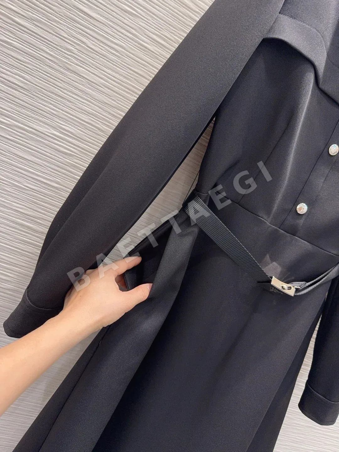 프라다 레트로 시크 원피스 상세 이미지 8