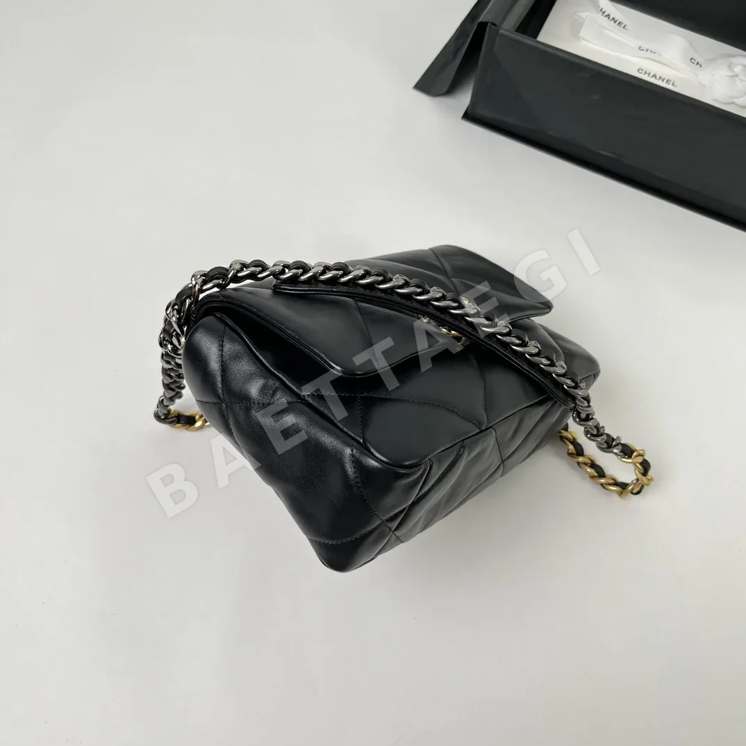 샤넬 램스킨 스몰 가방 상세 이미지 3