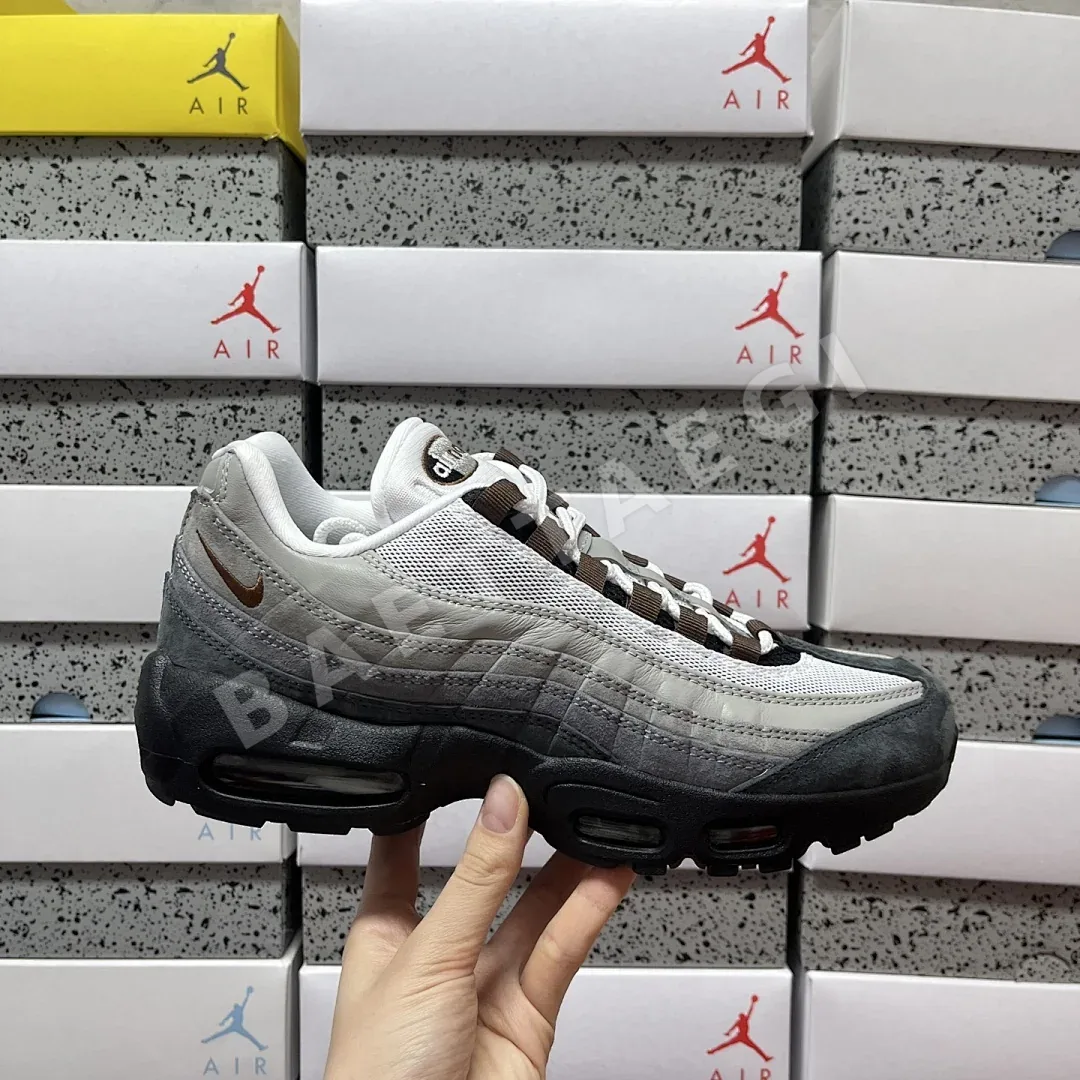 나이키 [KZ2.0] 에어 맥스 95 SB 그레이 블랙 브라운 HF7545-002 201166 Nike Air Max 95 SB Cacao 상세 이미지 7
