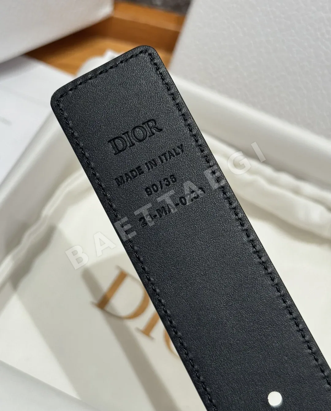 디올 양면 가죽 벨트 상세 이미지 10