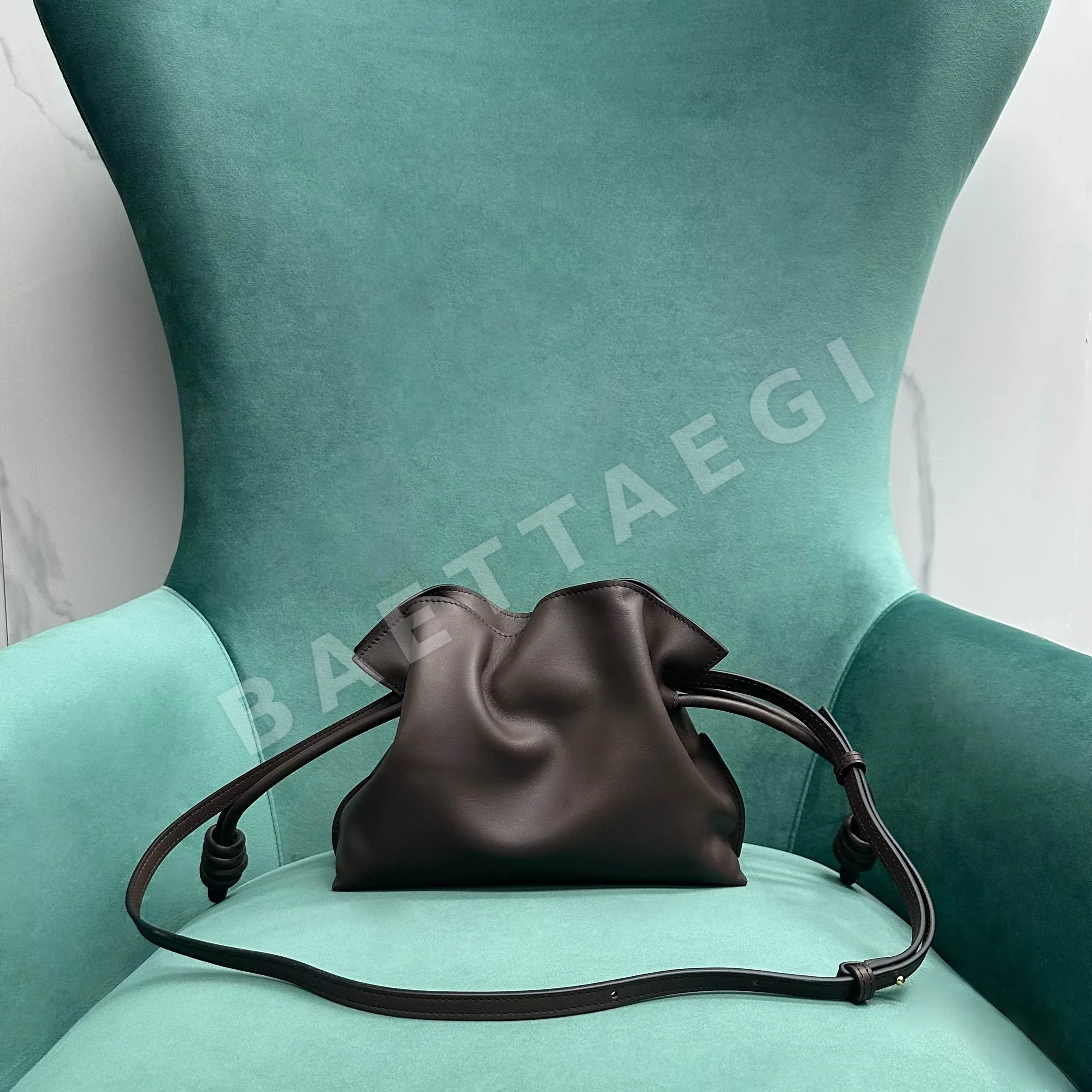 로에베 플라멩코 가방 상세 이미지 3