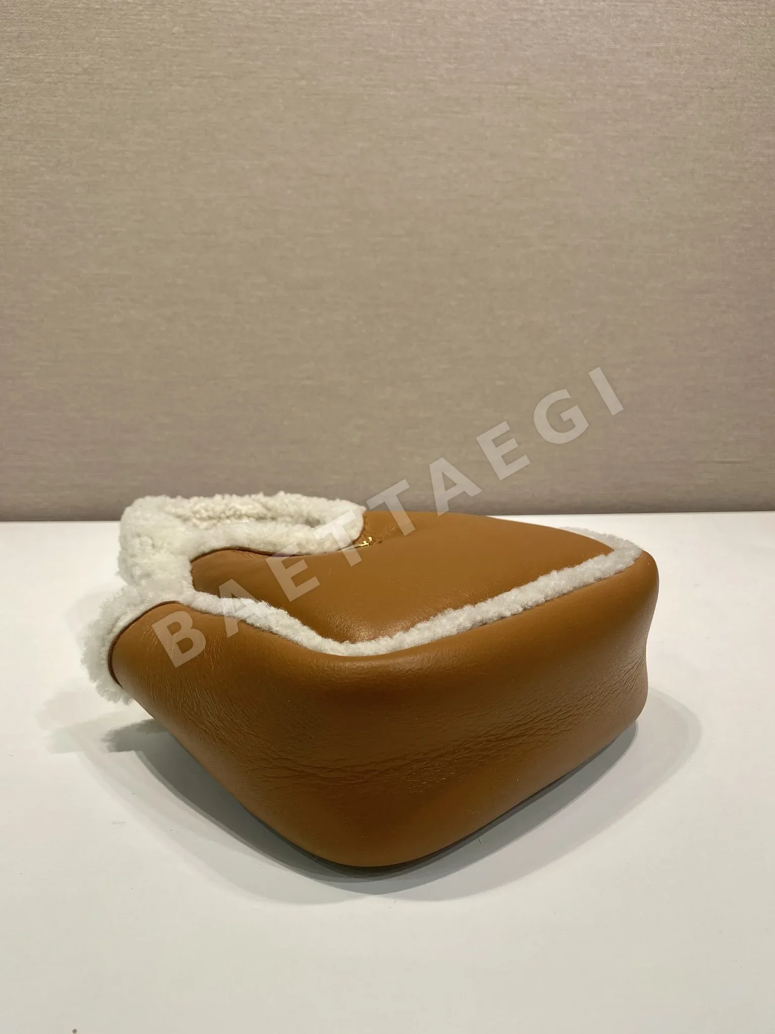 프라다 램스킨 버킷백 1BA349 상세 이미지 7