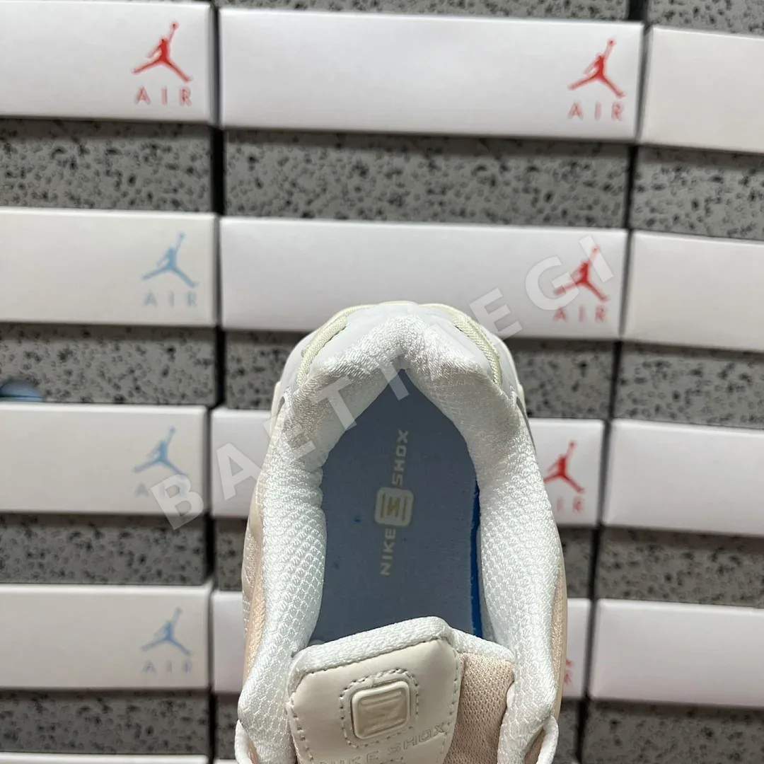 나이키 [WM] 샥스 TL IH5075-219 201136 Nike Shox TL Pearl White 상세 이미지 5