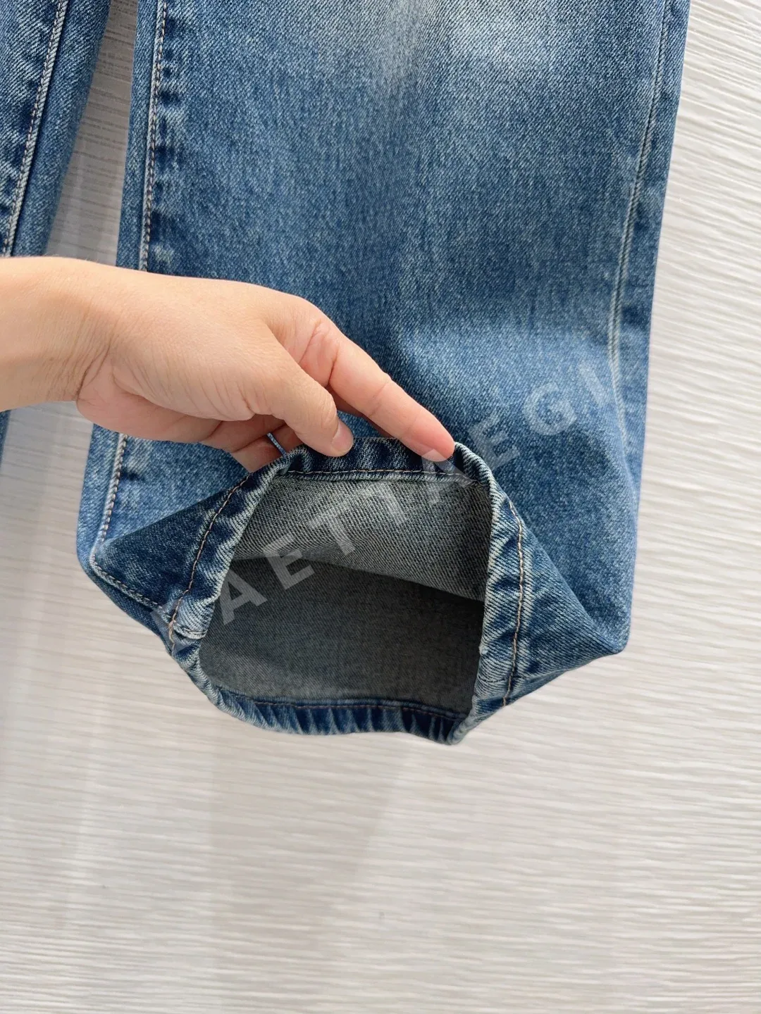 미우미우 3D 테일러드 슬림 여성 바지 상세 이미지 6